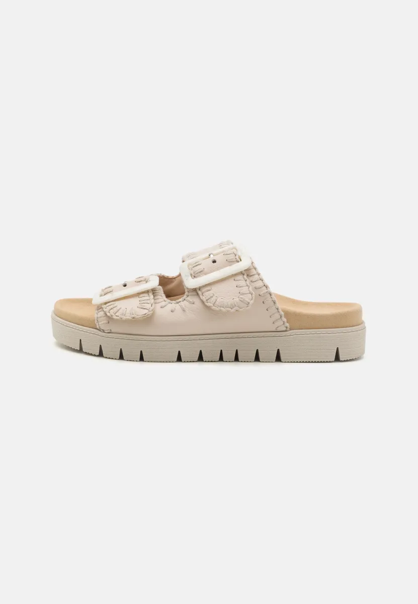 Pantolette flach - creme
