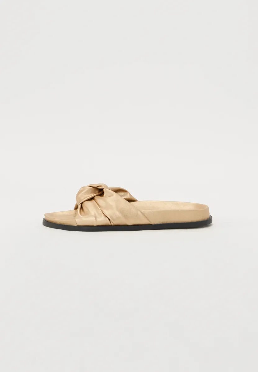 Pantolette flach - gold