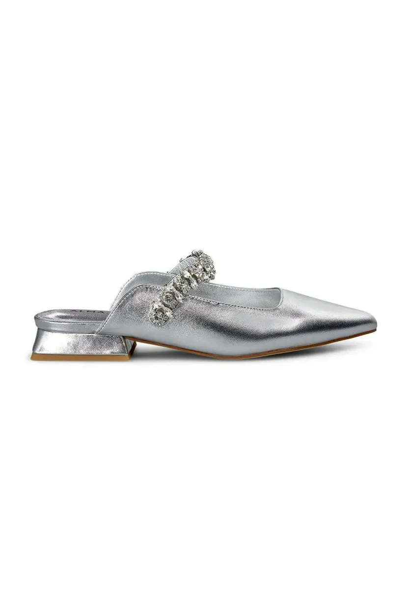 Pantolette flach - plateado