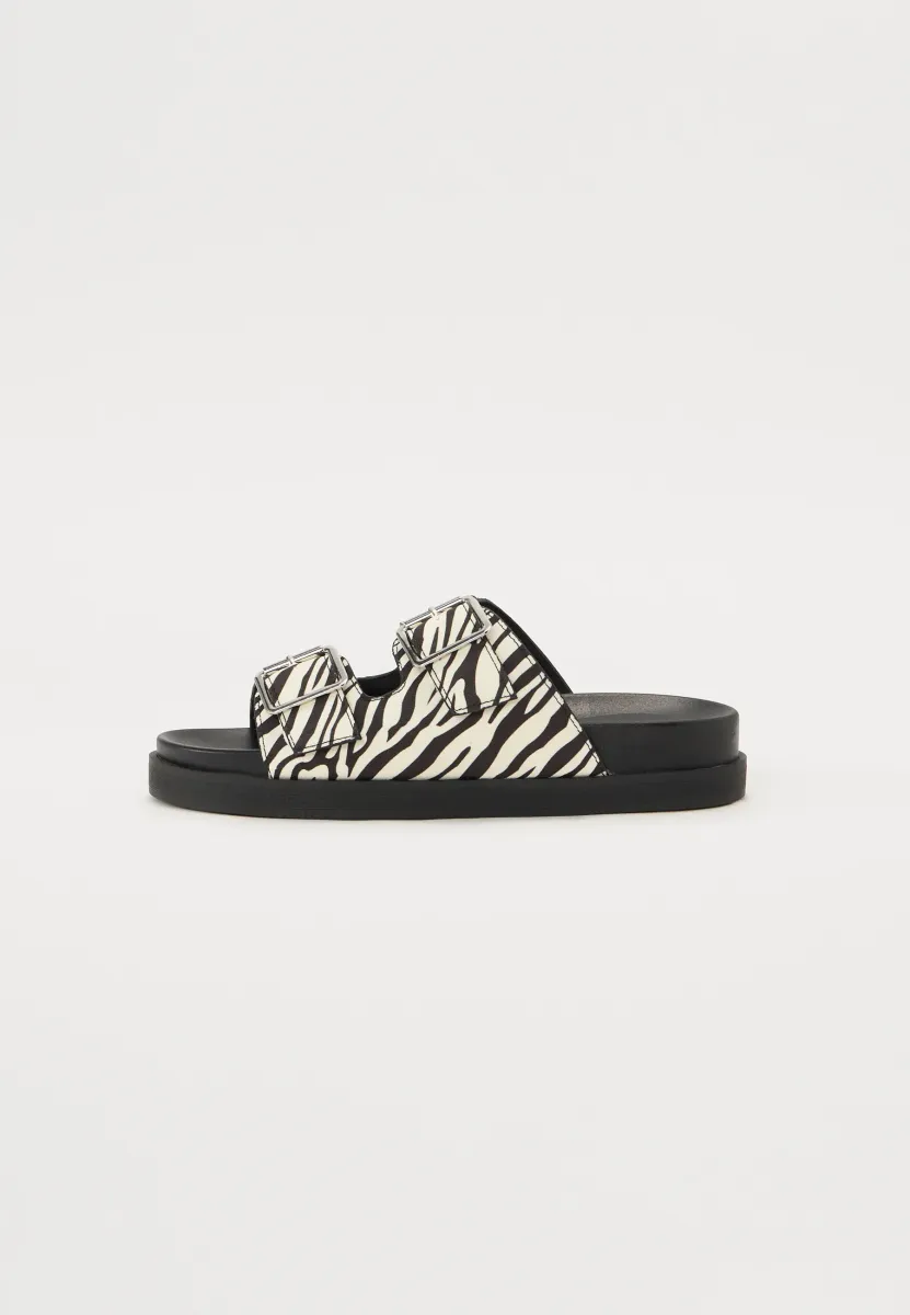 Pantolette flach - white/black