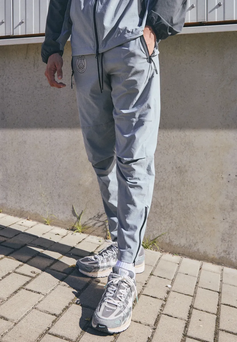 PARIS SAINT-GERMAIN FC TECH PANT - Vereinsmannschaften - particle grey/silver-coloured