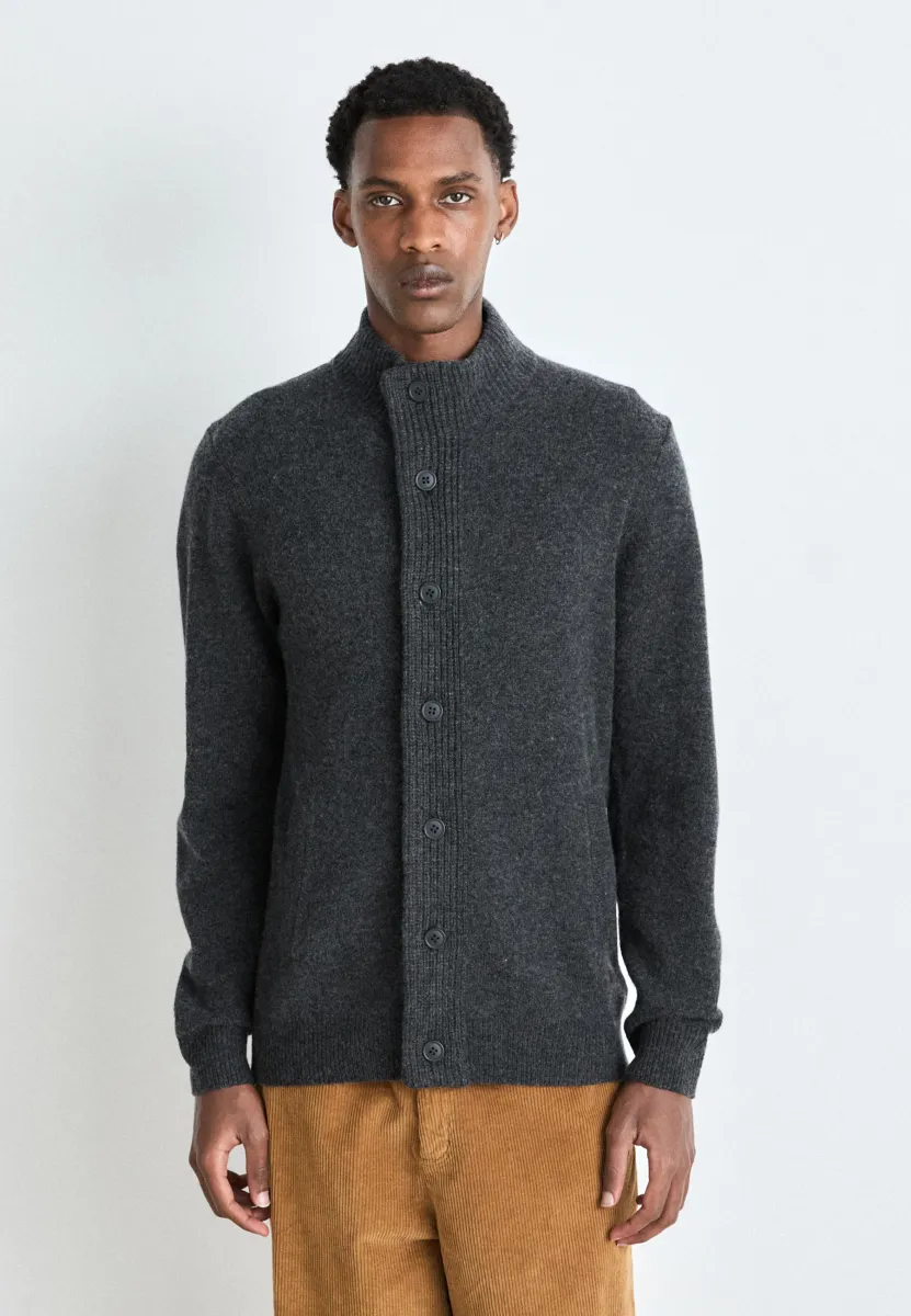 PATCH ZIP THRU - Strickjacke - black