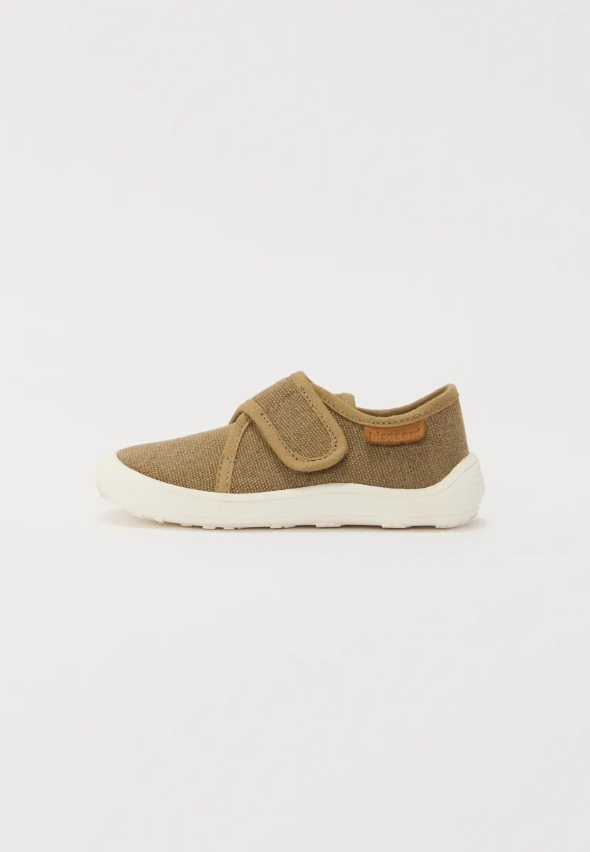 PAV UNISEX - Sneaker low - khaki