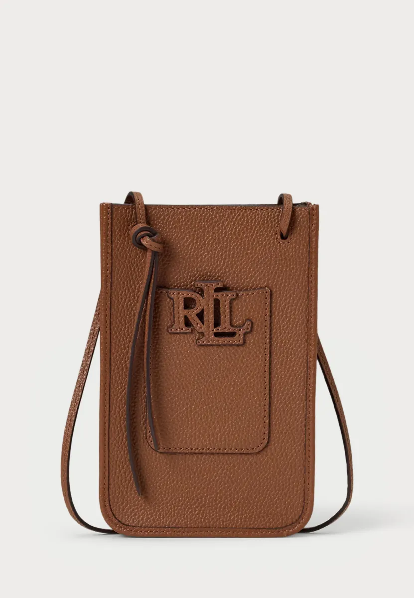 PEBBLED CAMERYN CROSSBODY TECH CASE - Handytasche - tan