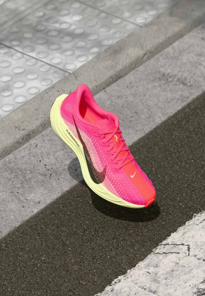 PEGASUS PLUS - Laufschuh Straße - hyper pink/sequoia/bright crimson/barely volt/sail