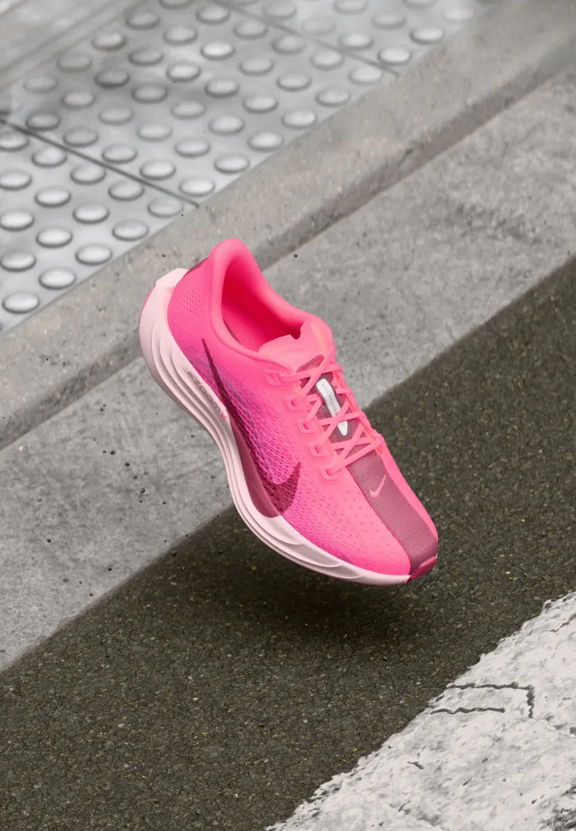 PEGASUS PLUS - Laufschuh Straße - hyper pink/sweet beet/playful pink/pink foam/pink spell