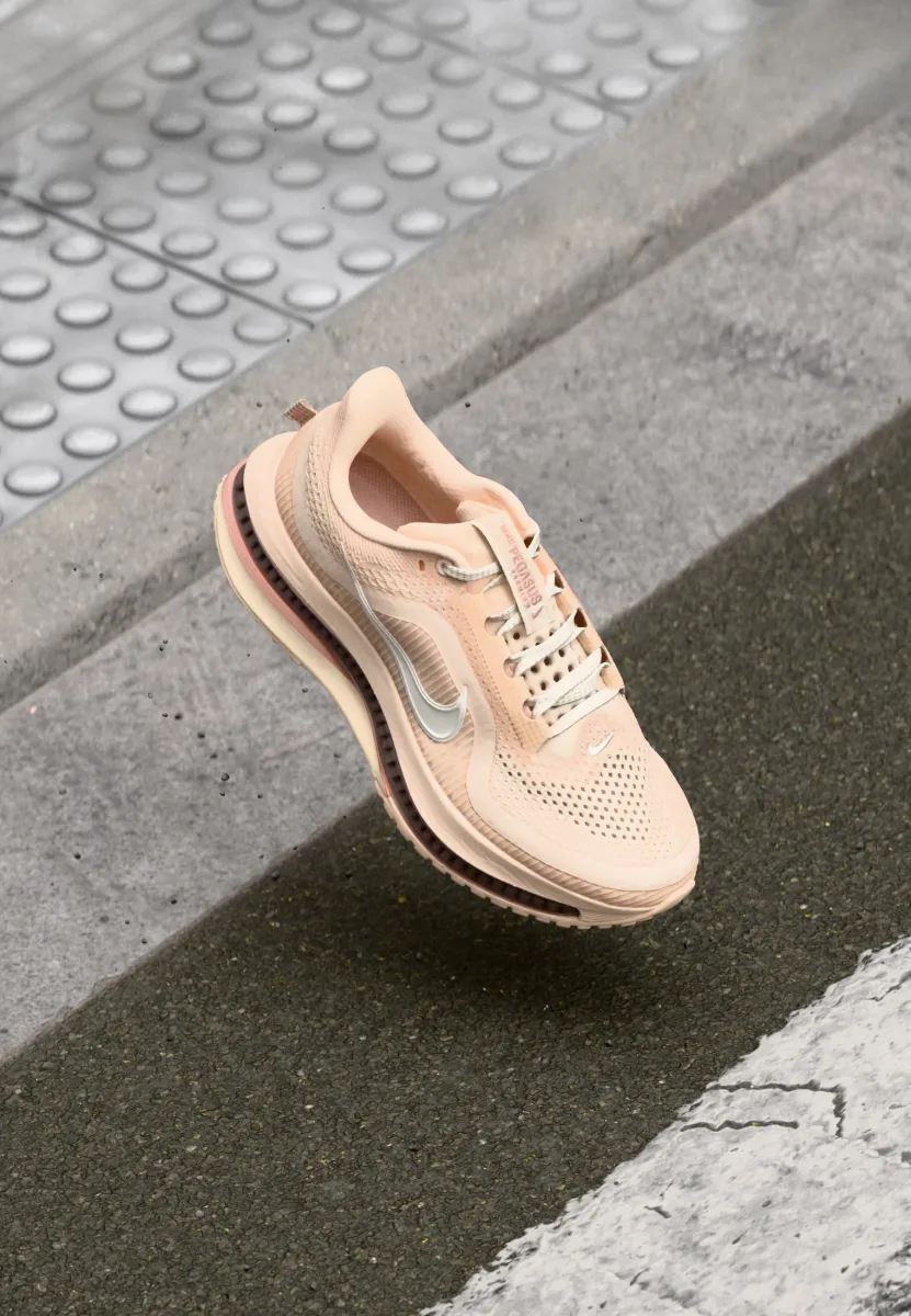 PEGASUS PREMIUM - Laufschuh Straße - guava ice/sail/particle pink/pure platinum/metallic silver-coloured