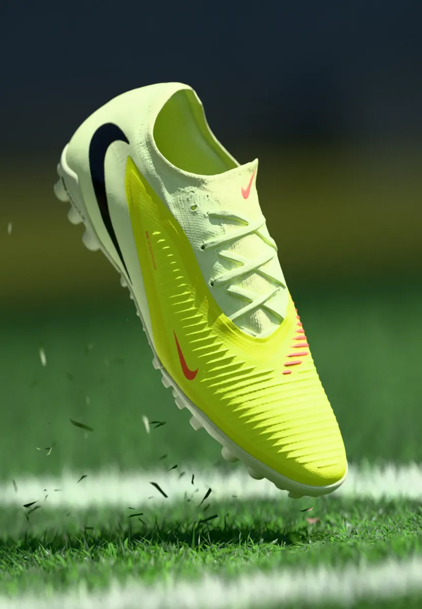 PHANTOM 6 LOW PRO TF - Rasen-Fußballschuhe - hyper crimson/black/limelight