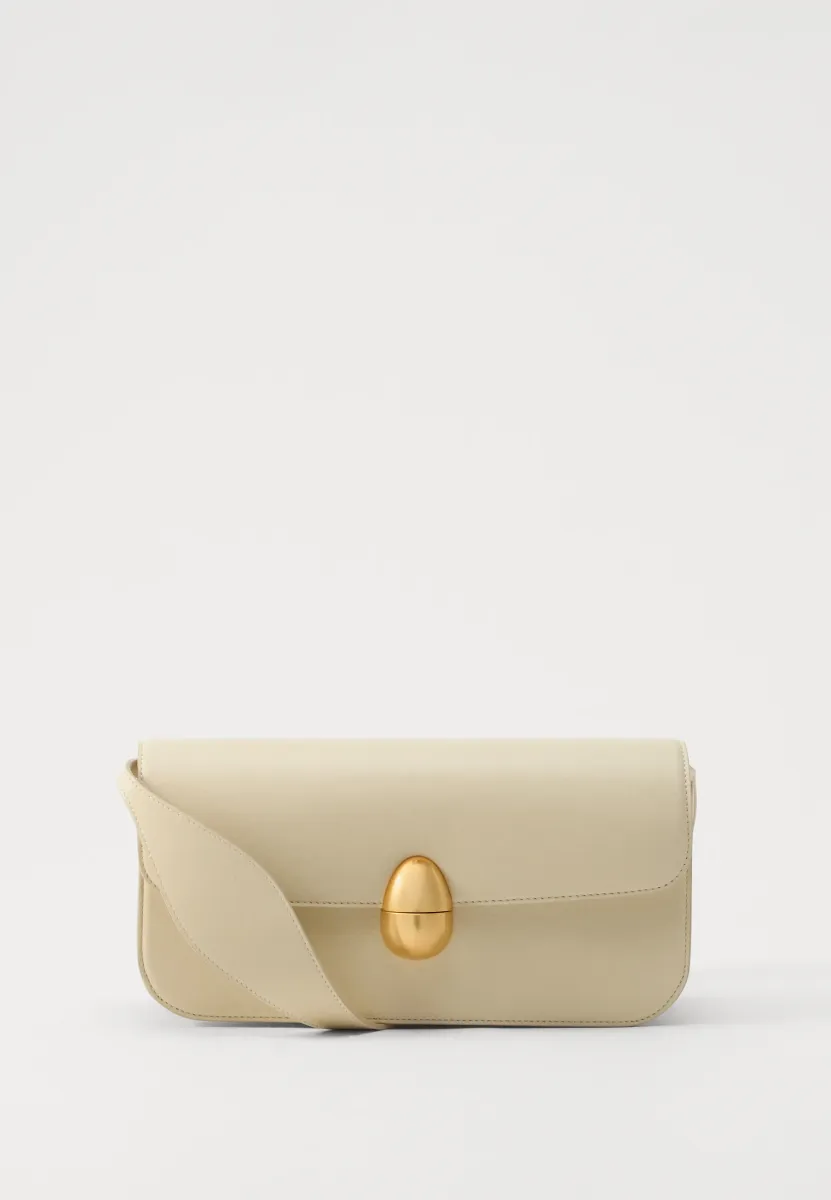 PHOENIX BAGUETTE  - Handtasche - cream