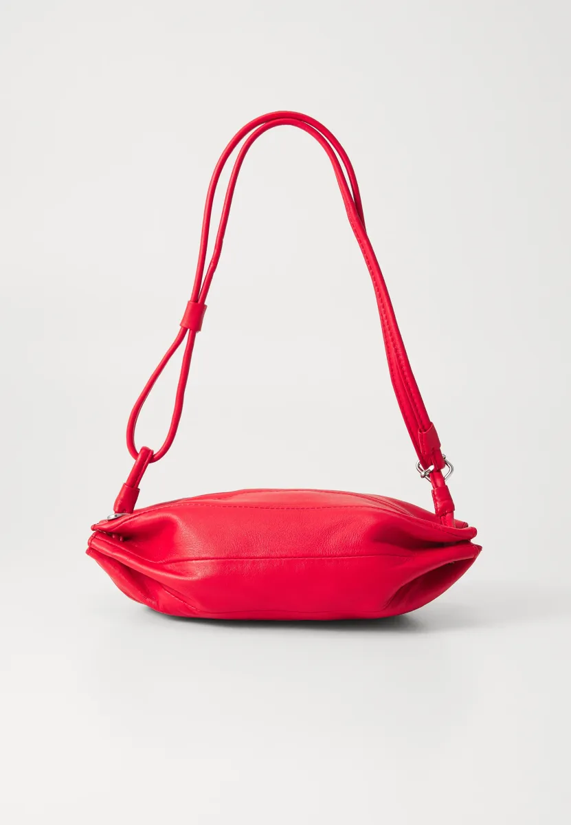 PIKKU KARLA - Umhängetasche - red
