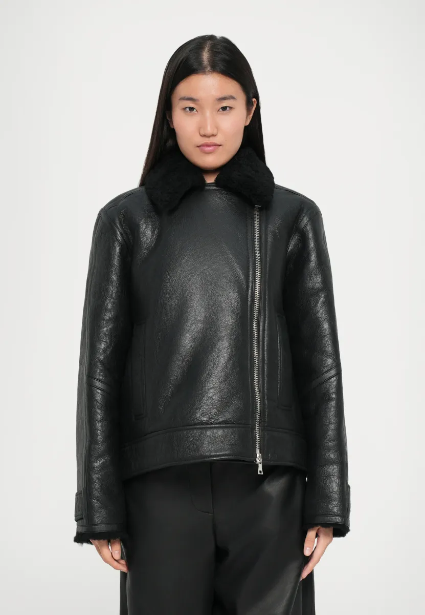 PILA JACKET - Lederjacke - black