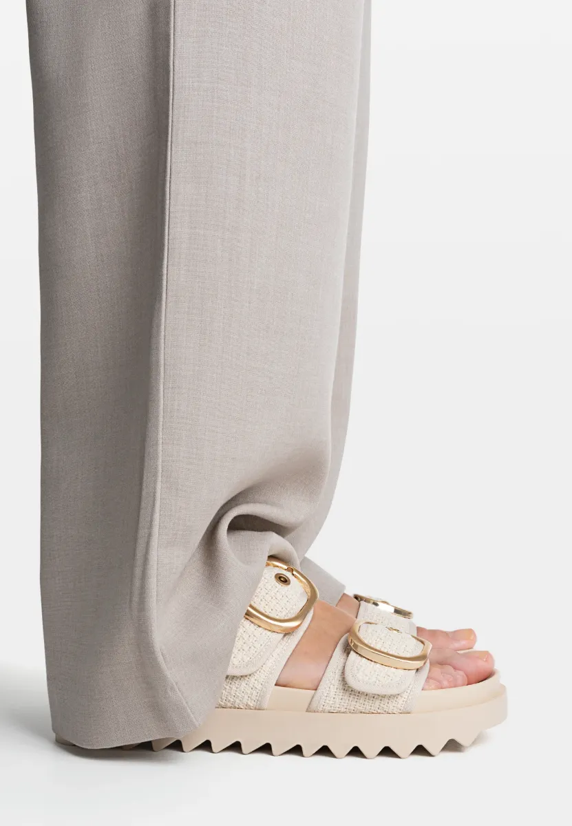 Plateausandalette - white