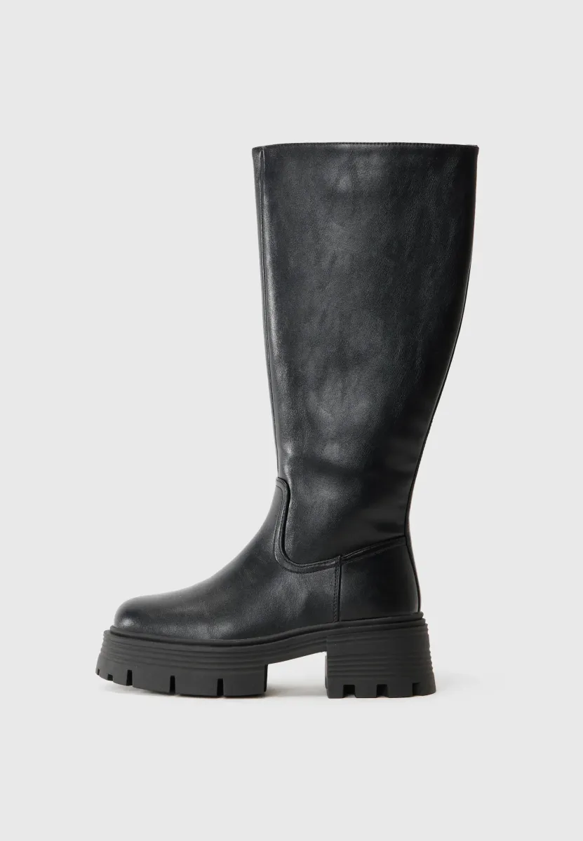 Plateaustiefel - black