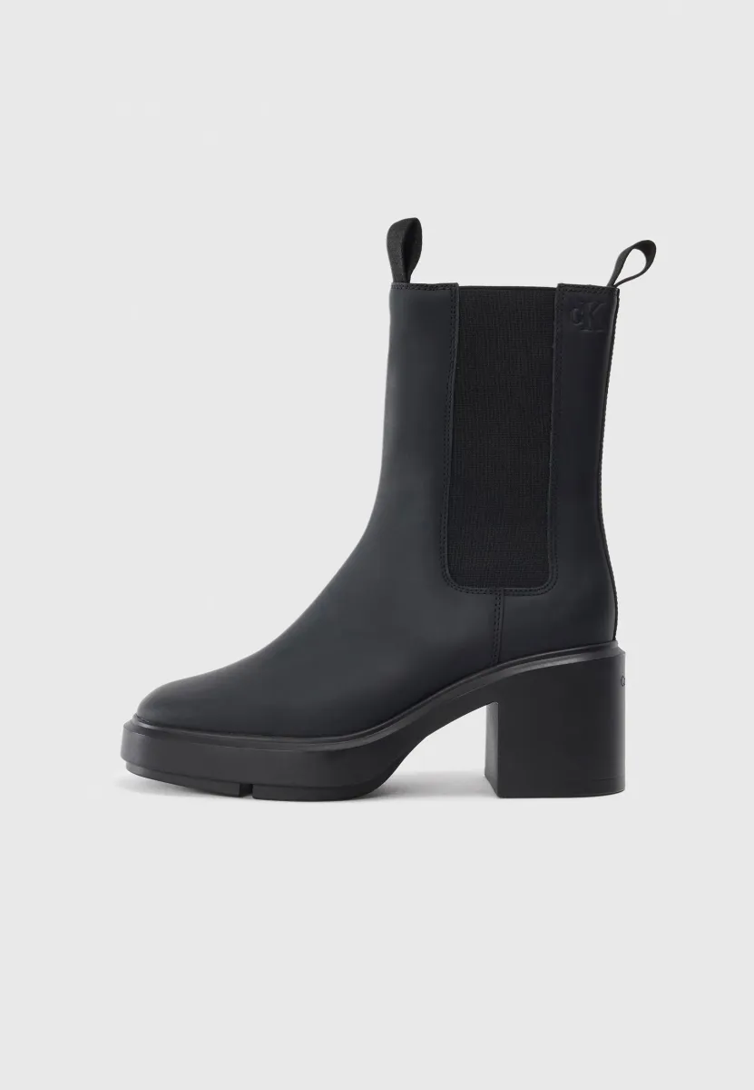 Plateaustiefelette - black