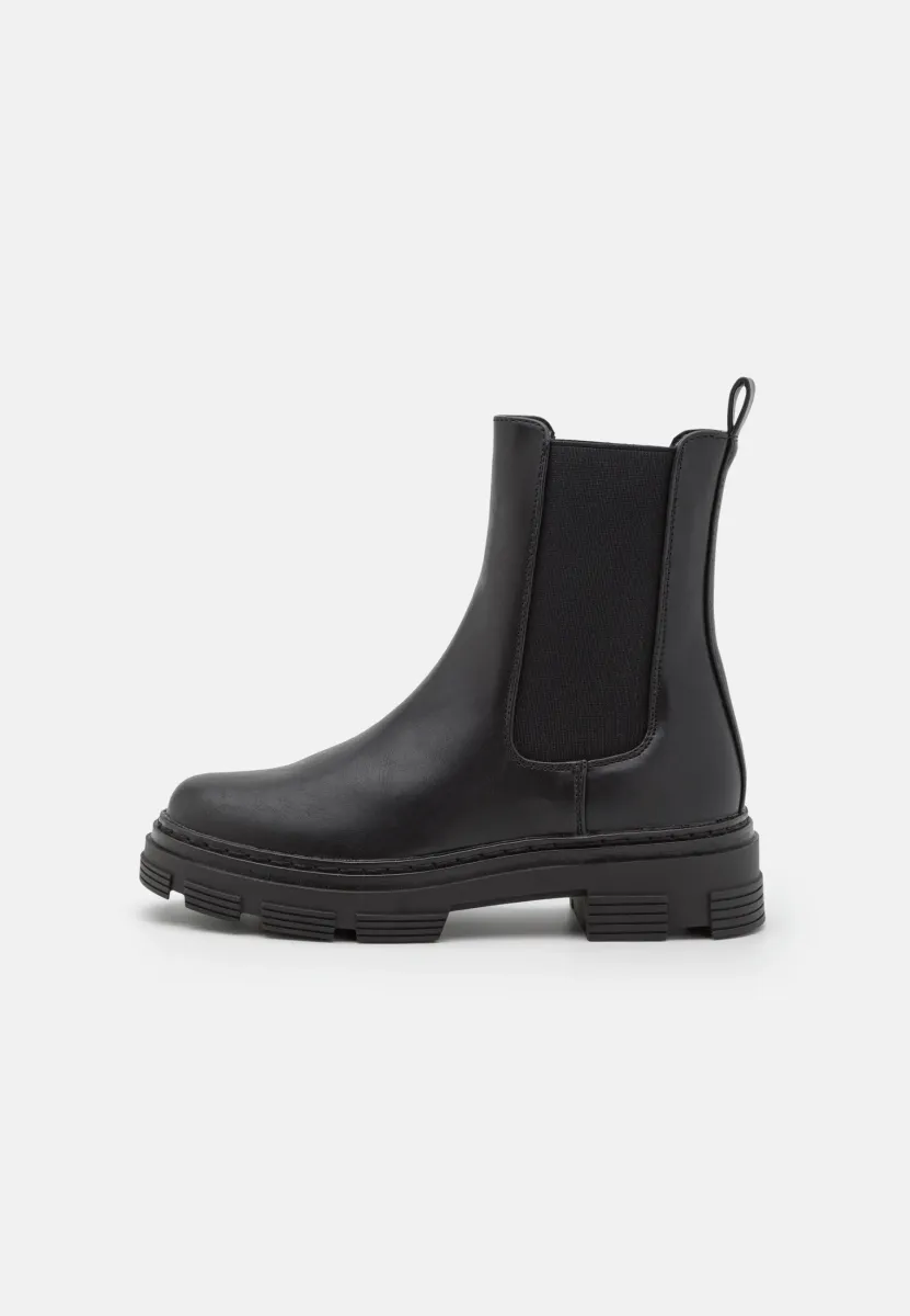 Plateaustiefelette - black