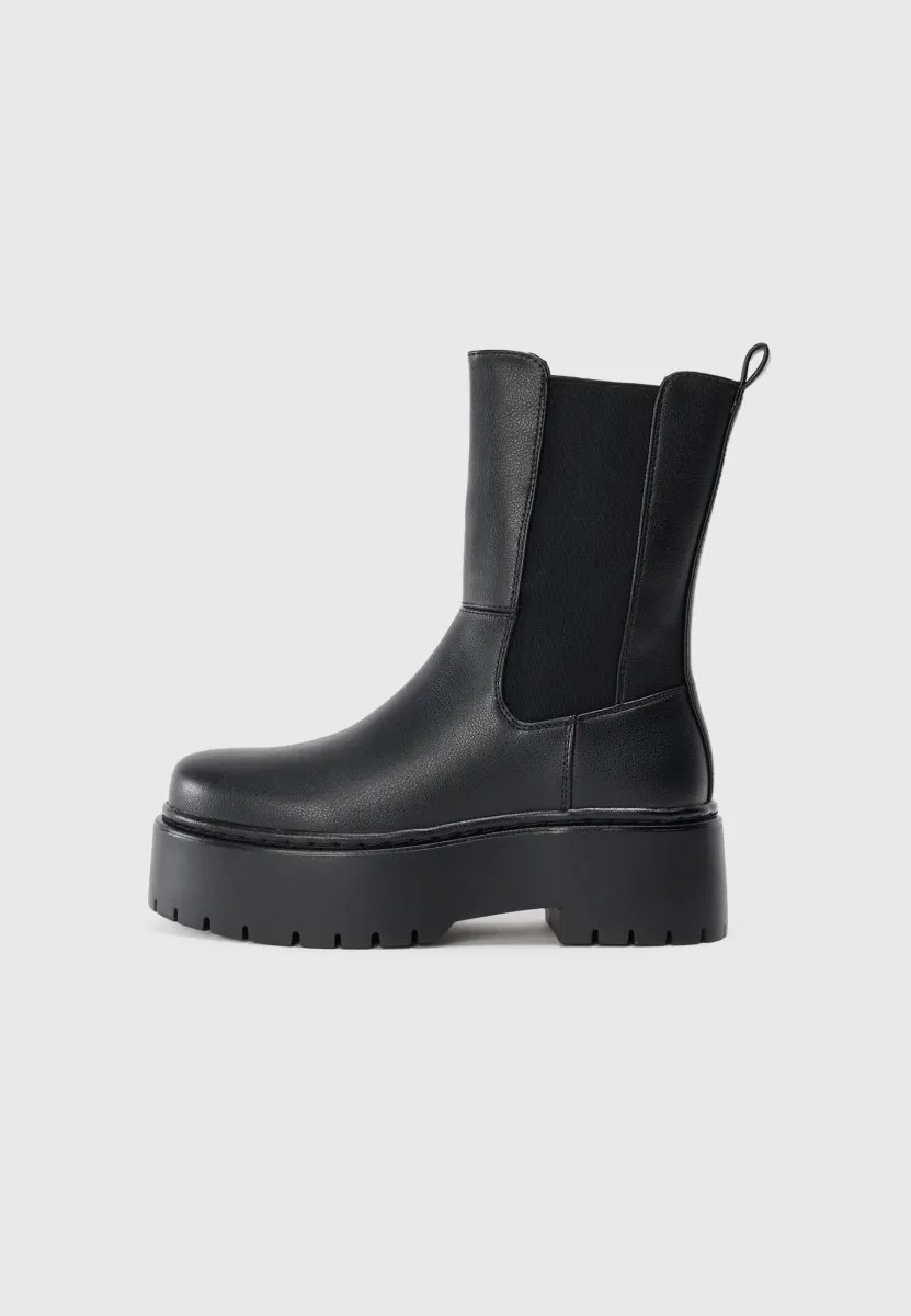 Plateaustiefelette - black
