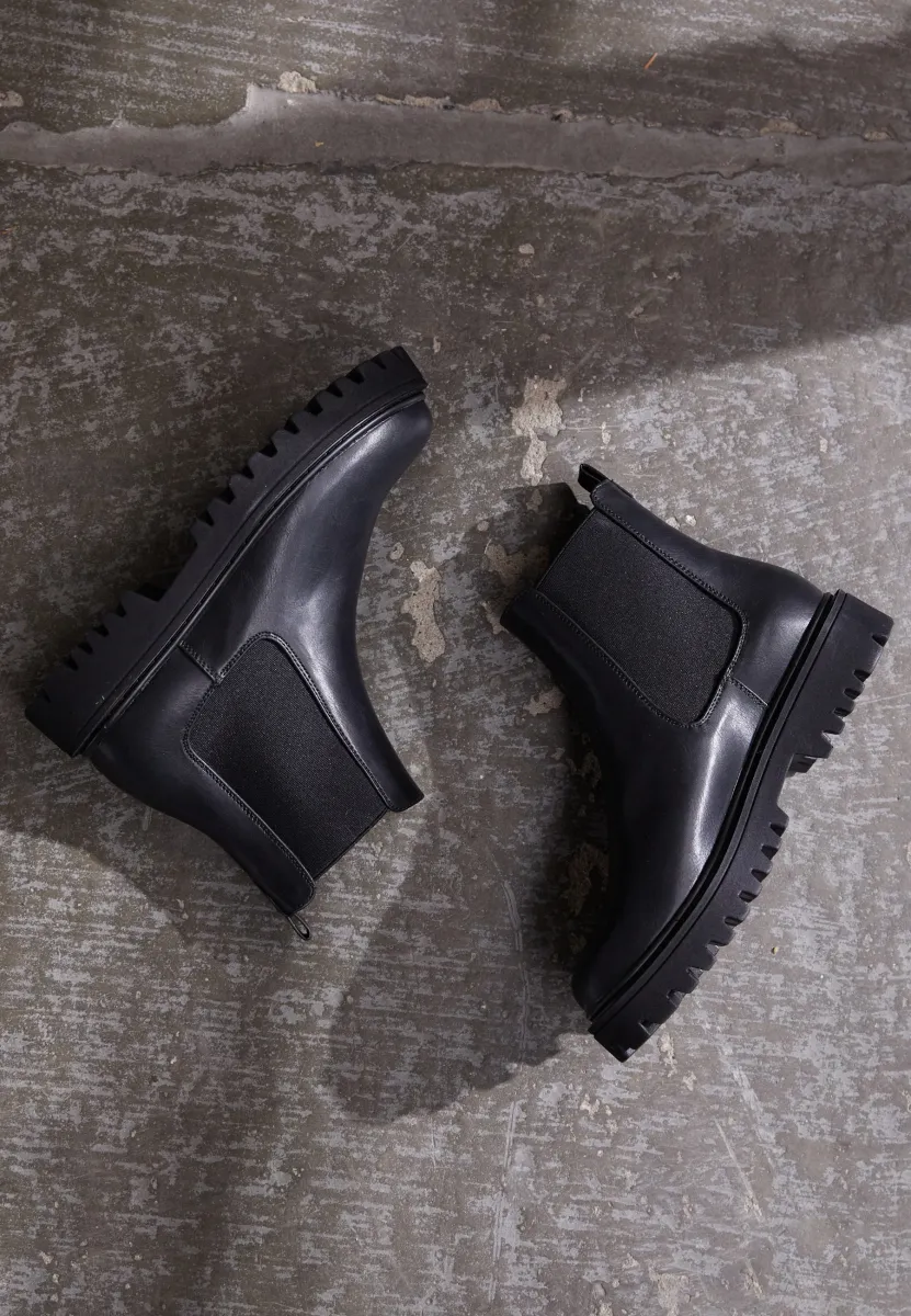 Plateaustiefelette - black