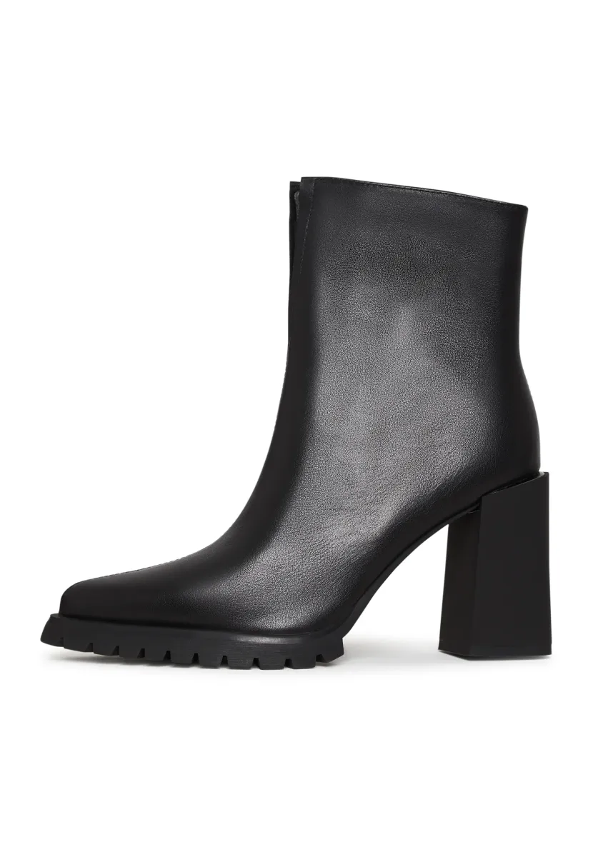 Plateaustiefelette - black