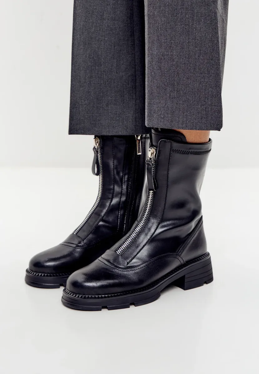 Plateaustiefelette - black