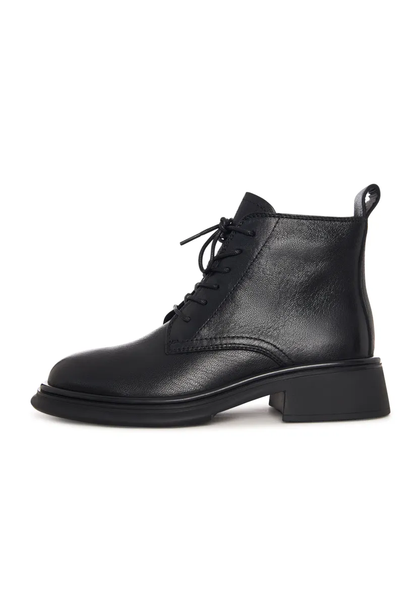 Plateaustiefelette - black