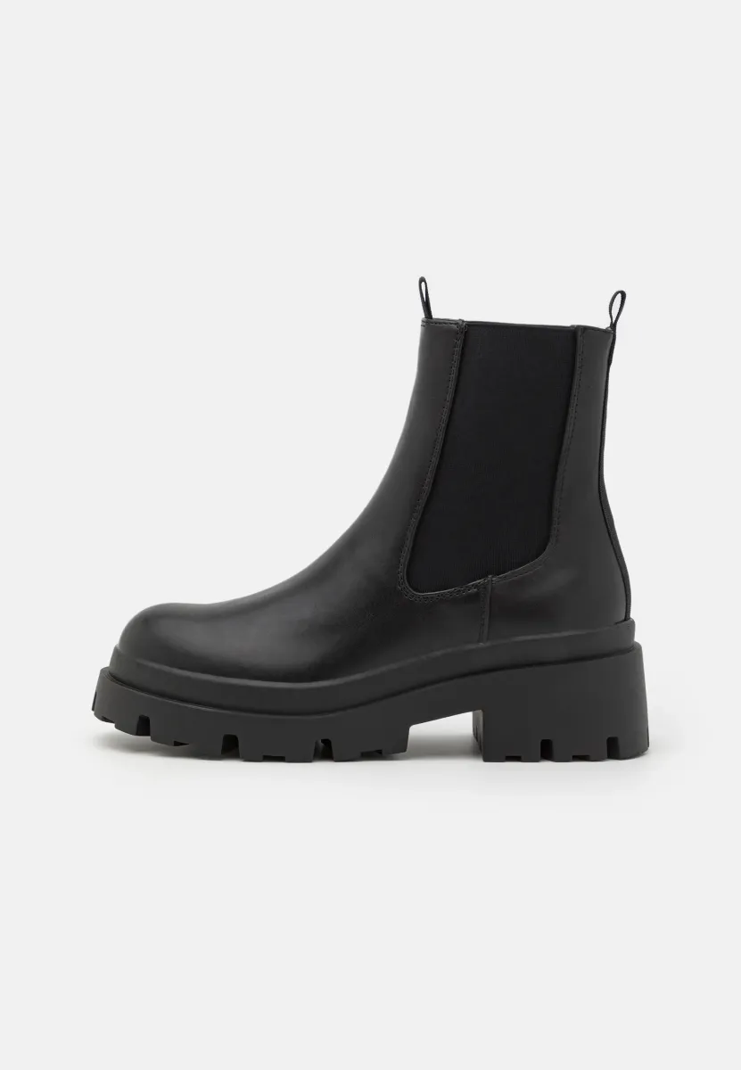 Plateaustiefelette - black