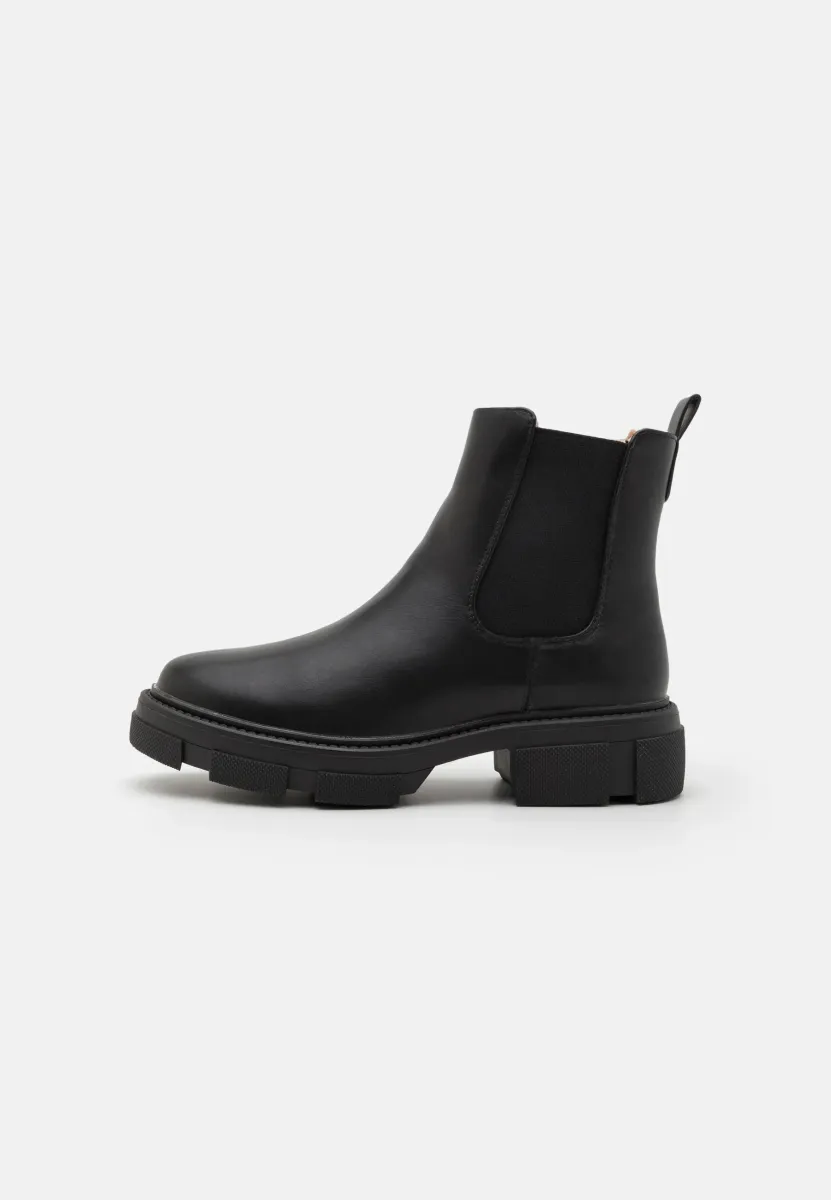 Plateaustiefelette - black