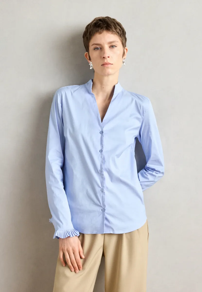 PLEAT SHIRT - Hemdbluse - brunnera blue