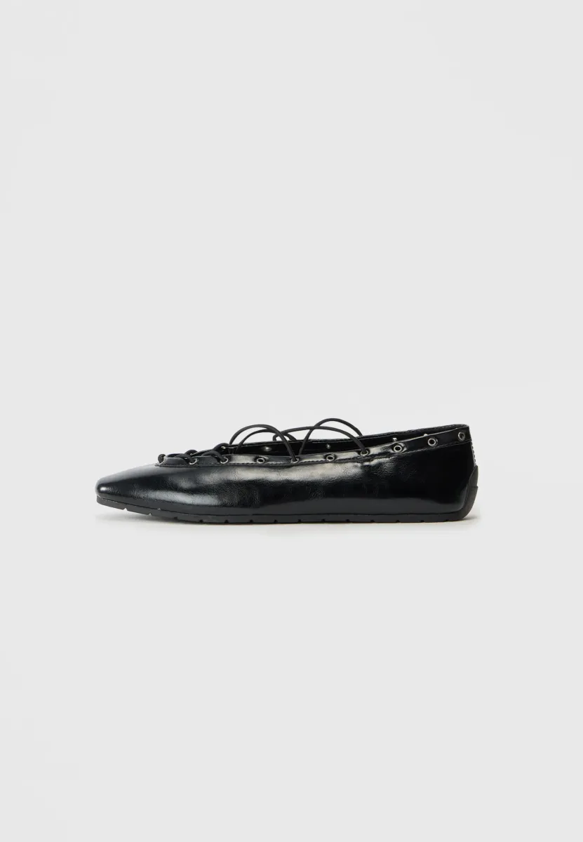 POINTE - Klassischer Ballerina - black