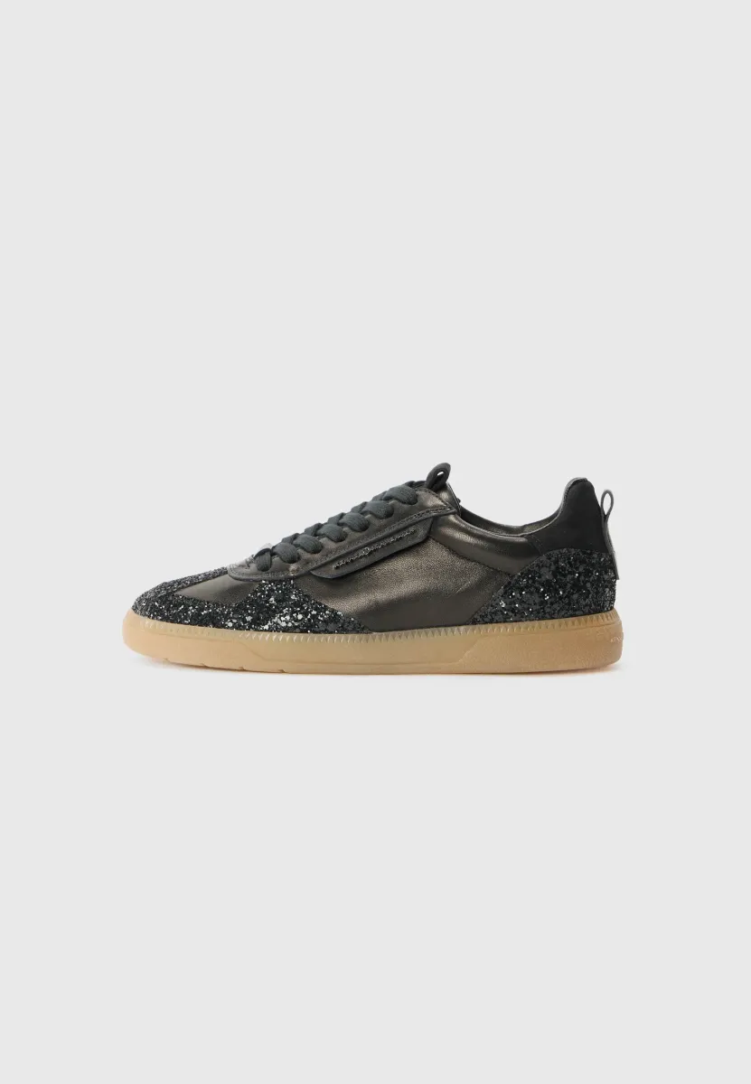 POP - Sneaker low - schwarz/honig