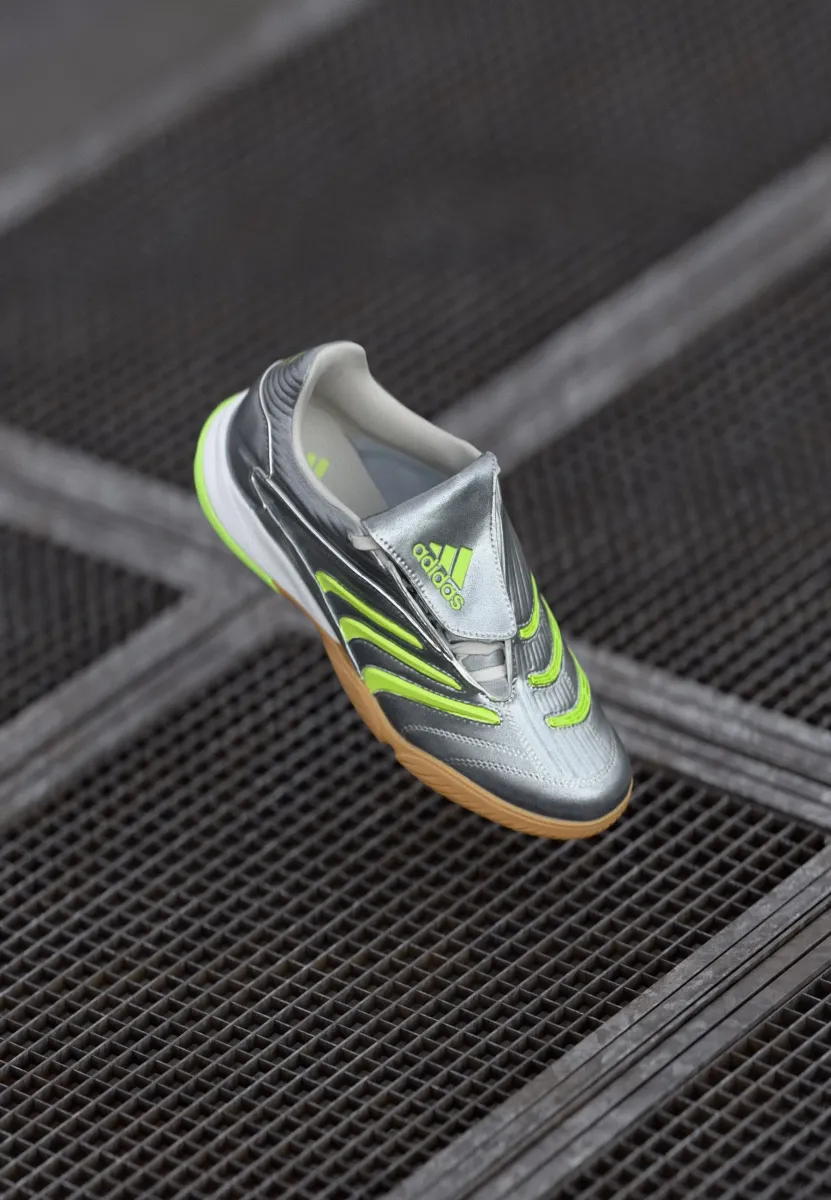 PREDATOR SALA - Sneaker low - silver metallic/signal green/footwear white