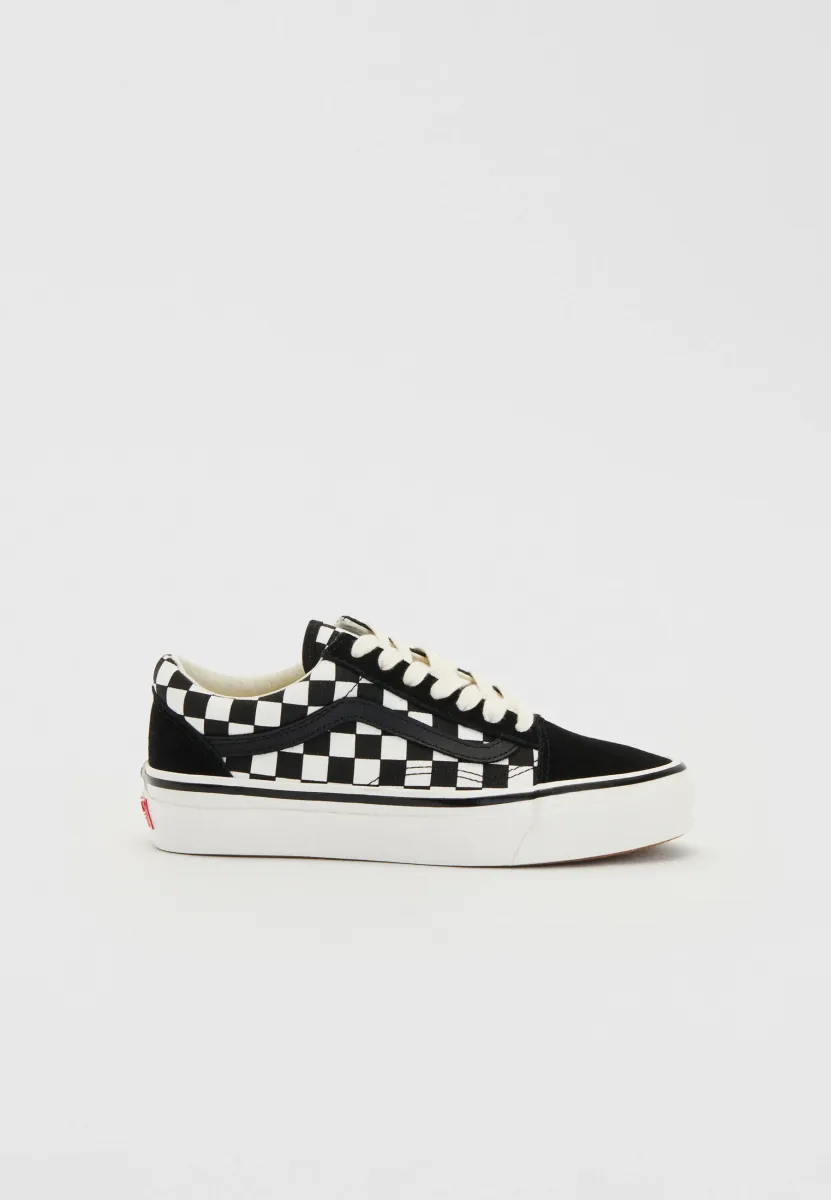 PREMIUM OLD SKOOL UNISEX - Sneaker low - black/white