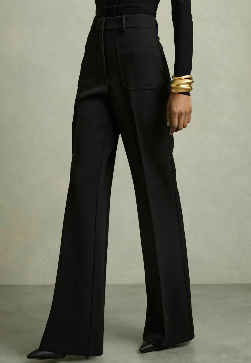 PRIYA HIGH-RISE FLARED - Stoffhose - black