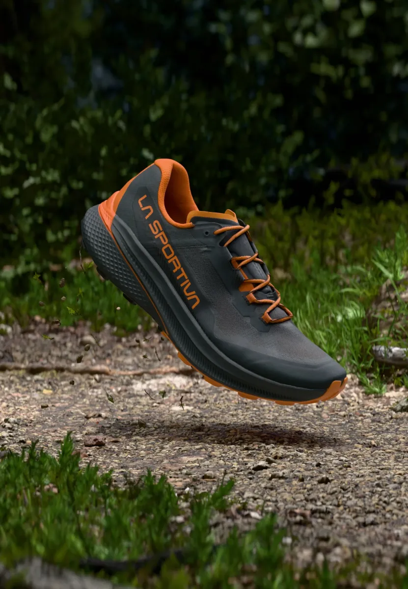 PRODIGIO - Laufschuh Trail - carbon/marmalade