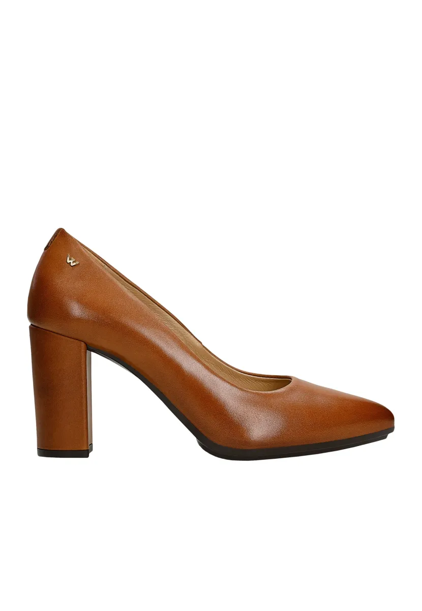 Pumps - brown