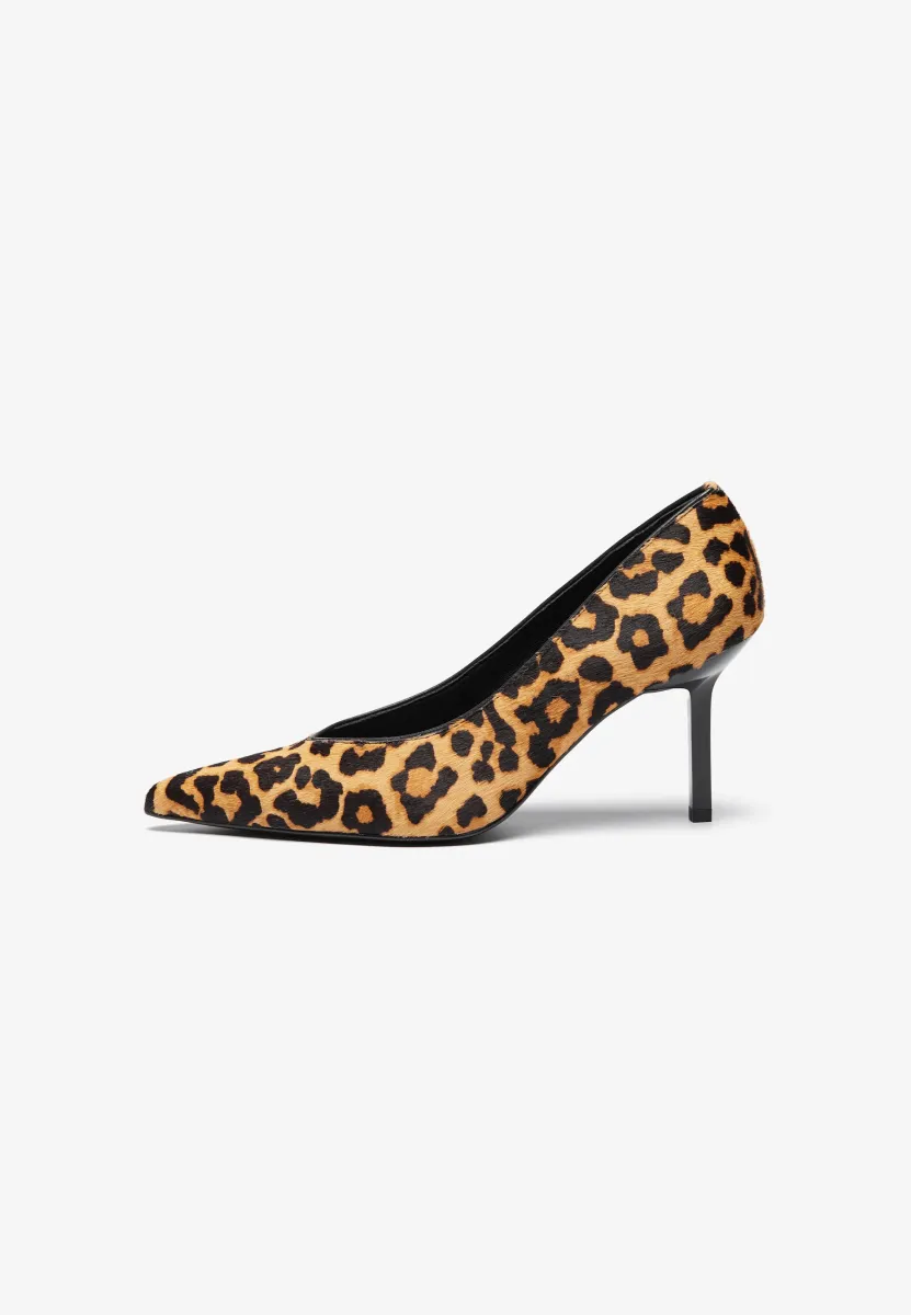 Pumps - brown