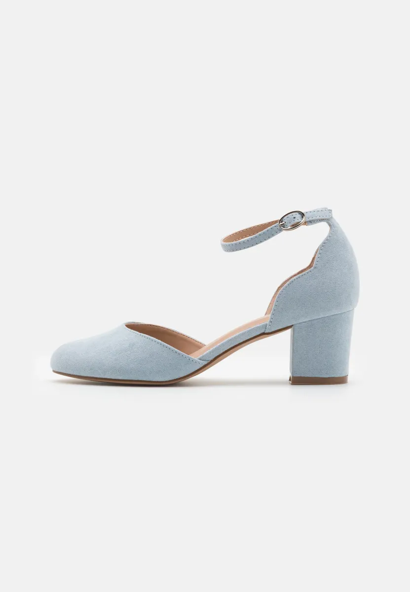 Pumps - light blue