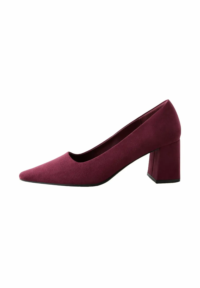 Pumps - new berry red