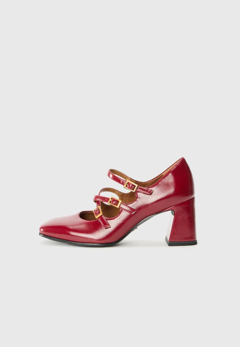 Pumps - red