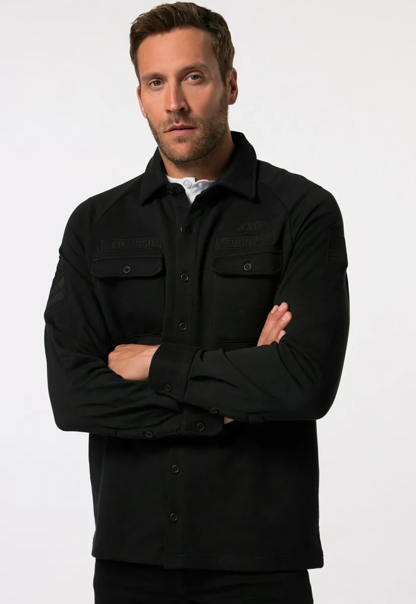 RAGLAN, KENTKRAGEN, BADGES - Hemd - black