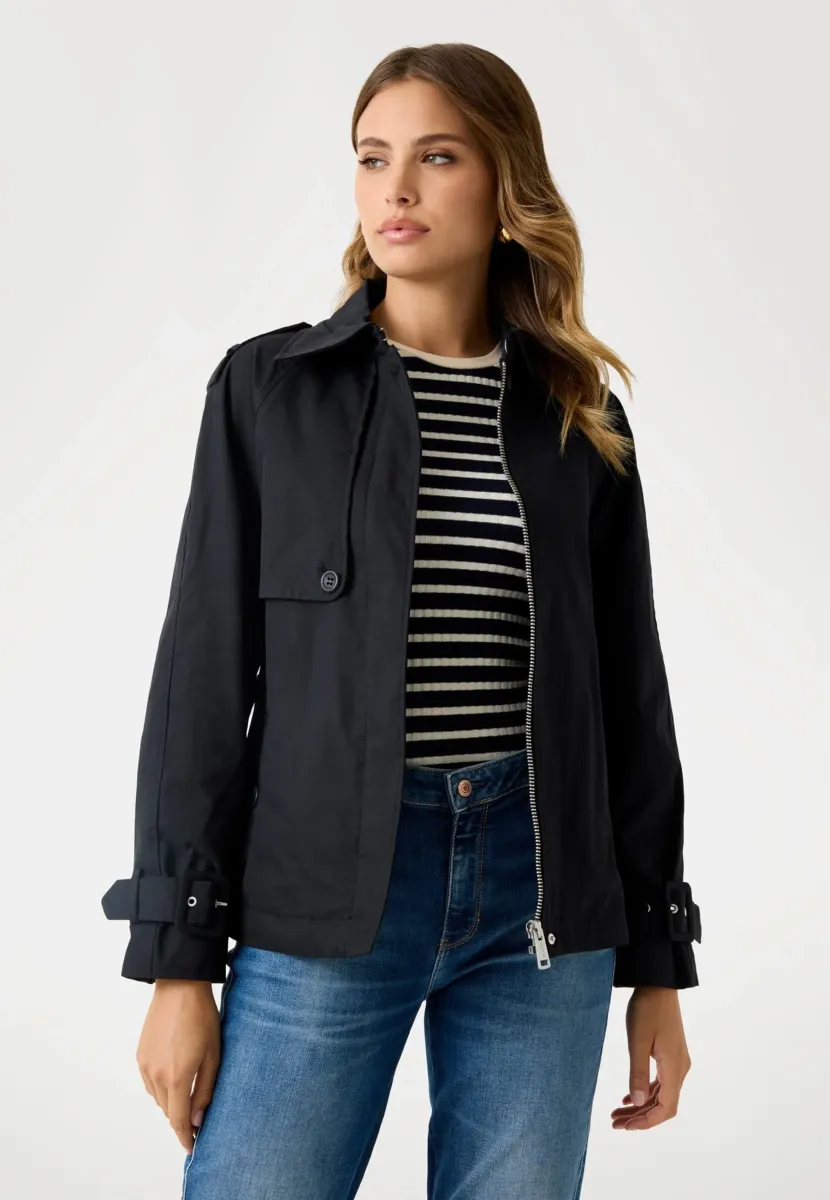 RAPHAELLE CROP - Leichte Jacke - schwarz