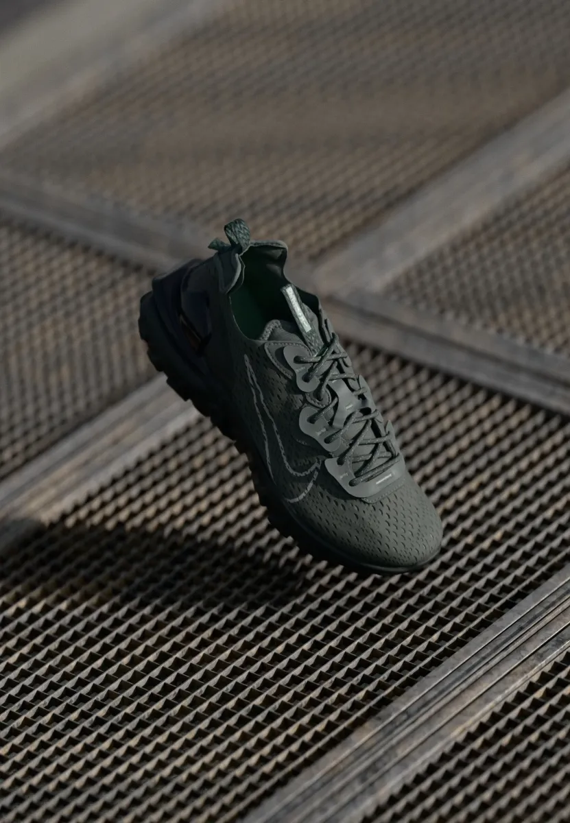 REACT VISION UNISEX - Sneaker low - iron grey/reflect silver-coloured/clay green/anthracite/black