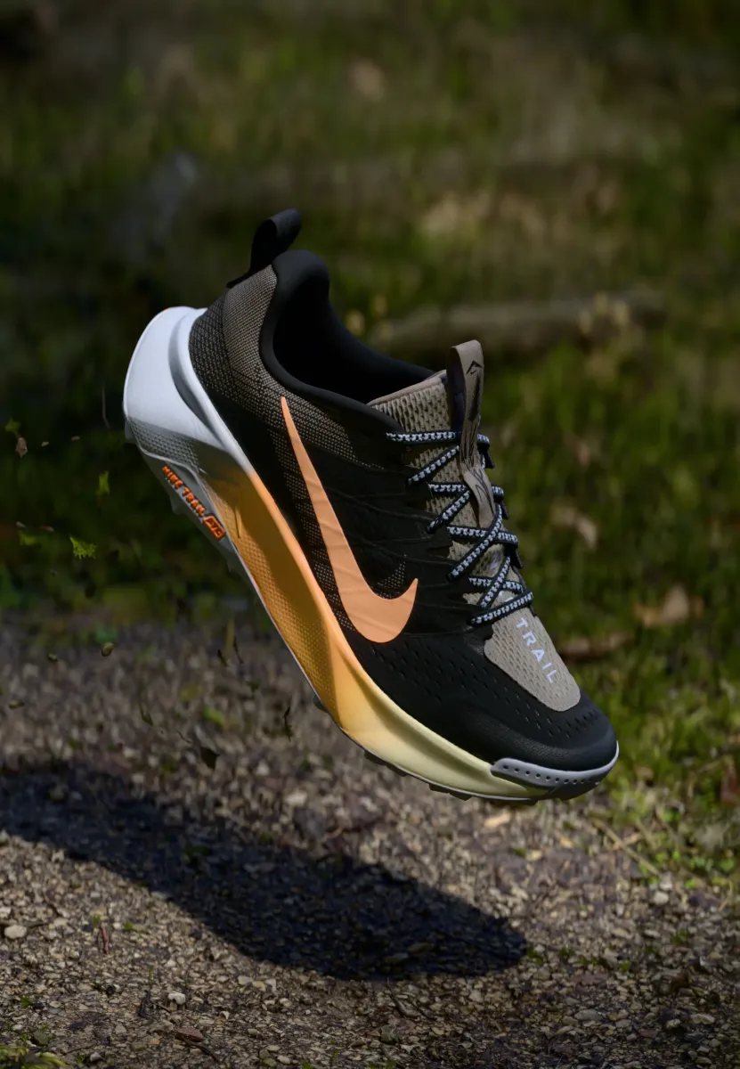 REACTX WILDHORSE 10 - Laufschuh Trail - black/orange pulse/malt/ghost/alabaster/total orange