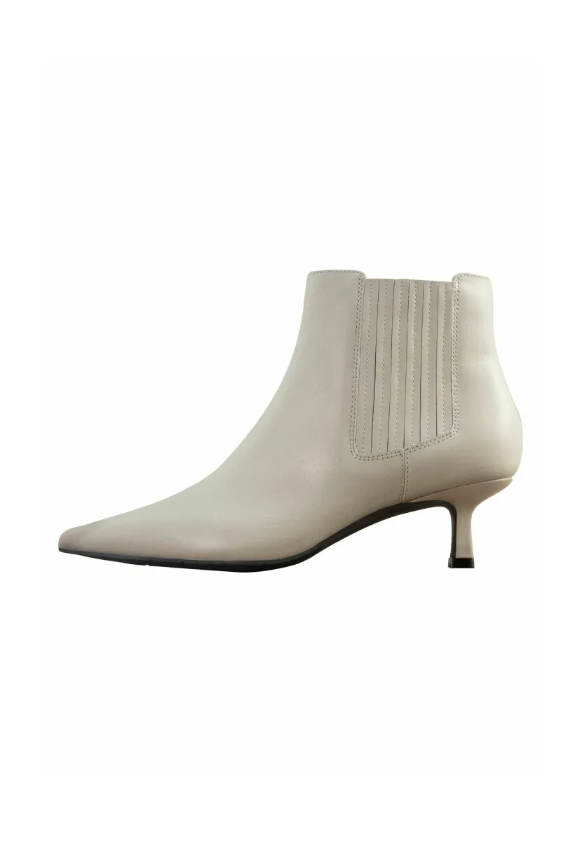 REGULAR FIT - Ankle Boot - bone white leather