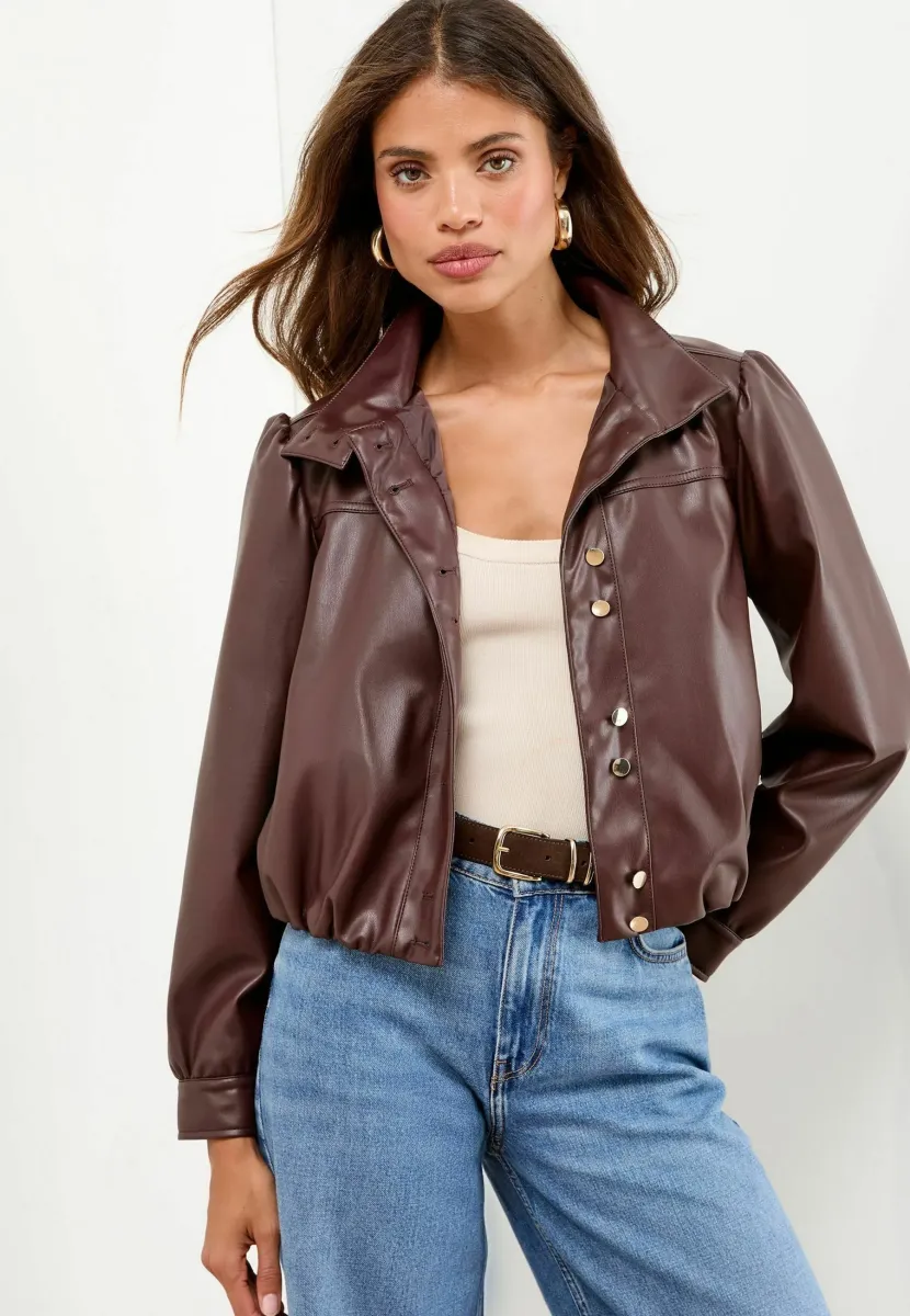 REGULAR FIT-BUBBLE HEM NECK - Kunstlederjacke - cherry red faux leather
