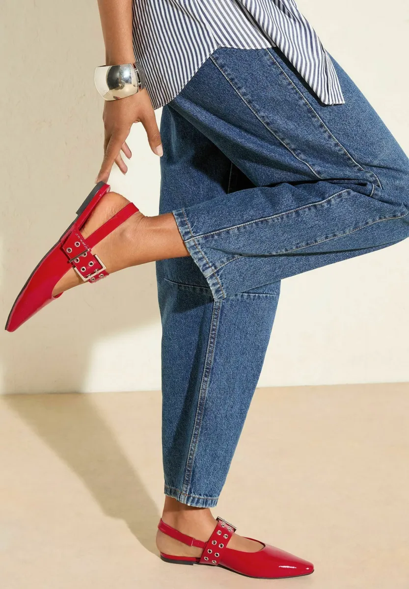 REGULAR FIT- BUCKLE POINTED TOE - Sling-Ballerina - red