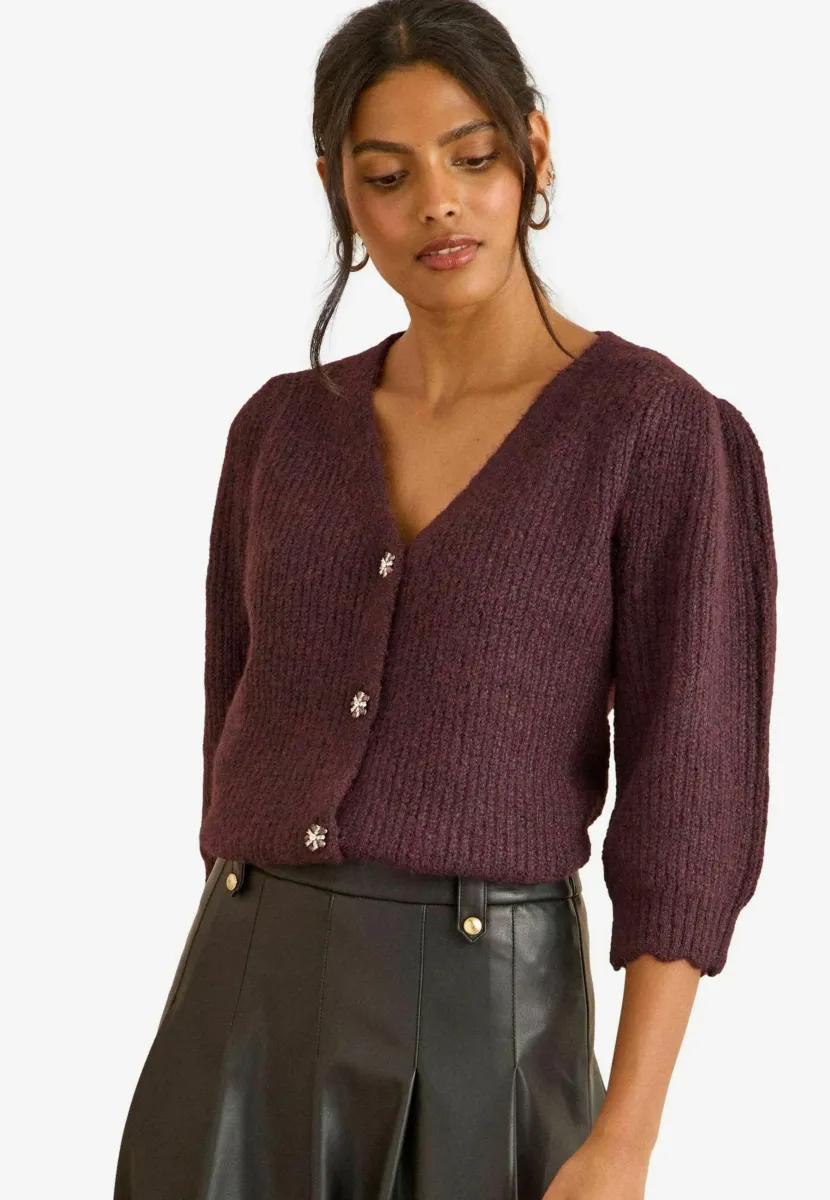 REGULAR FIT - EMBELLISHED BUTTON  - Strickjacke - berry red