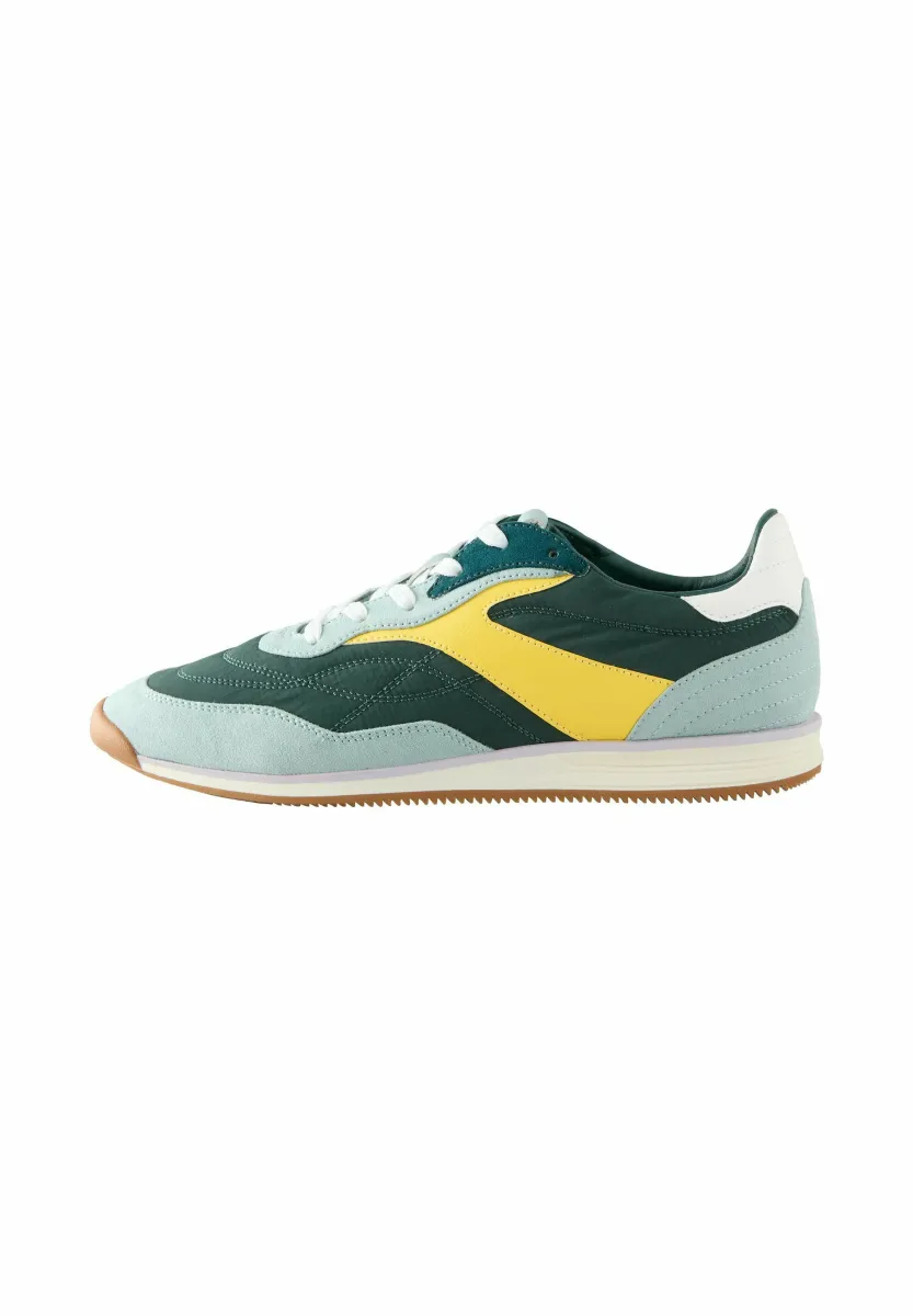 REGULAR FIT - FOREVER COMFORT PANEL DETAIL - Sneaker low - green