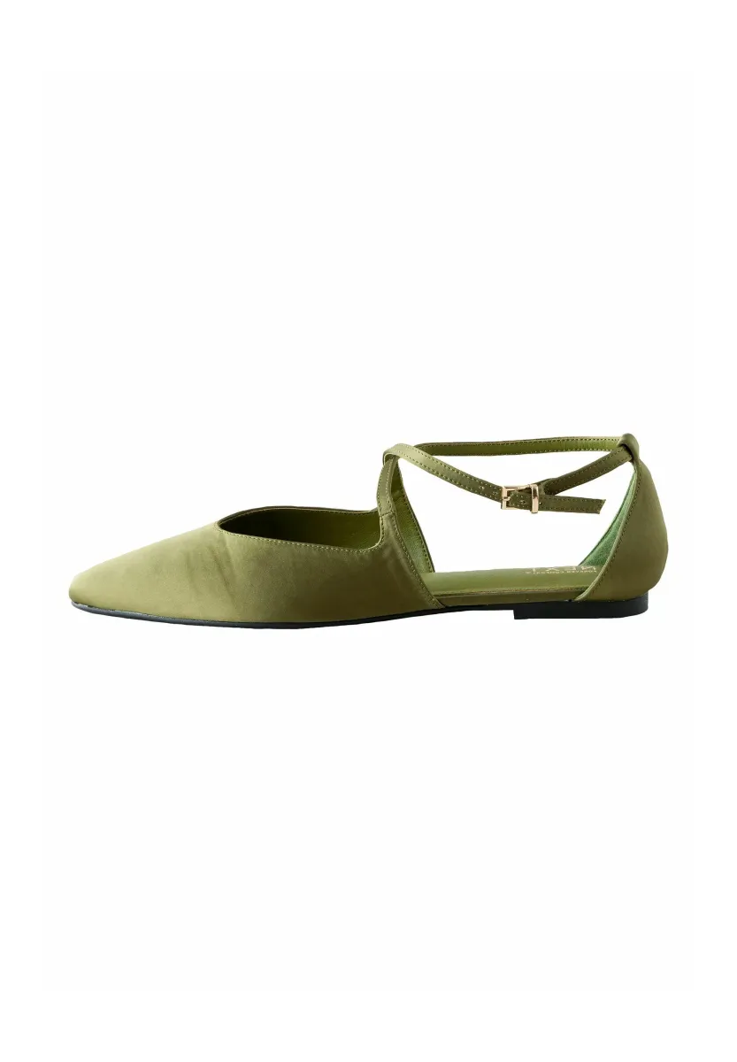 REGULAR FIT - FOREVER COMFORT POINTED TOE - Riemchenballerina - green satin