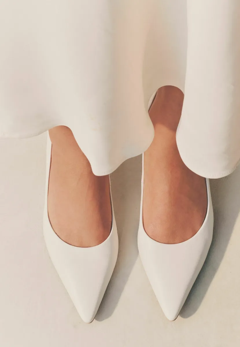 REGULAR FIT - FOREVER COMFORT - Pumps - white