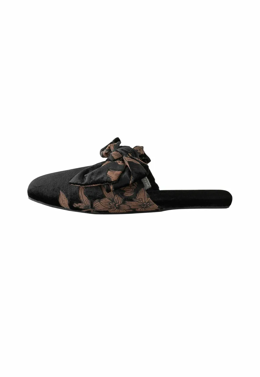 REGULAR FIT   - Pantolette flach - black floral